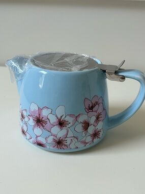 Alfred Ceramic Teapot